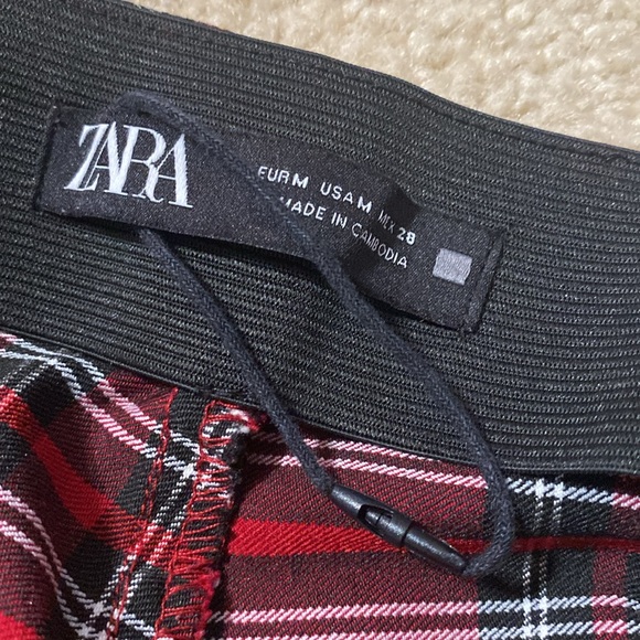 NWOT ZARA Medium jeggings - Picture 3 of 6